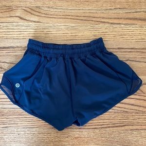 Lululemon Navy Hotty Hot Shorts 2.5”